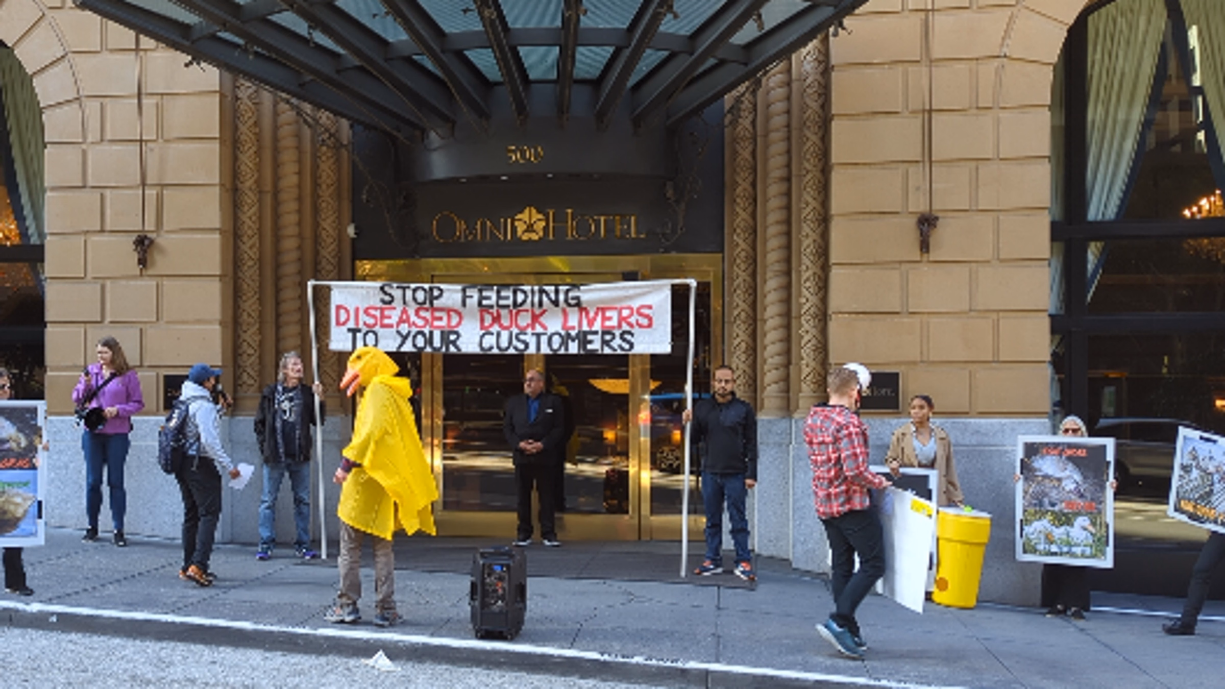 Pressure Omni Hotels to stop serving Foie Gras